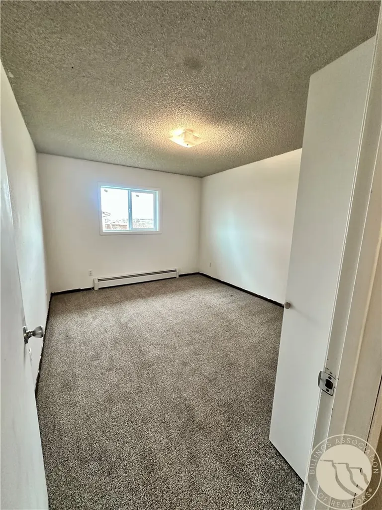 502 Michael Avenue Hardin MT 59034