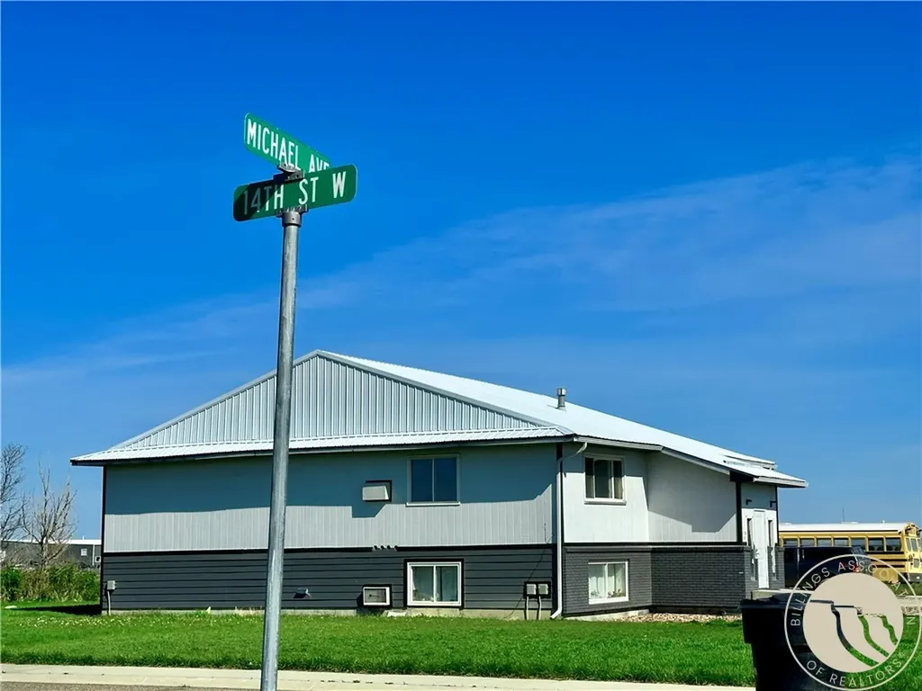 502 Michael Avenue Hardin MT 59034
