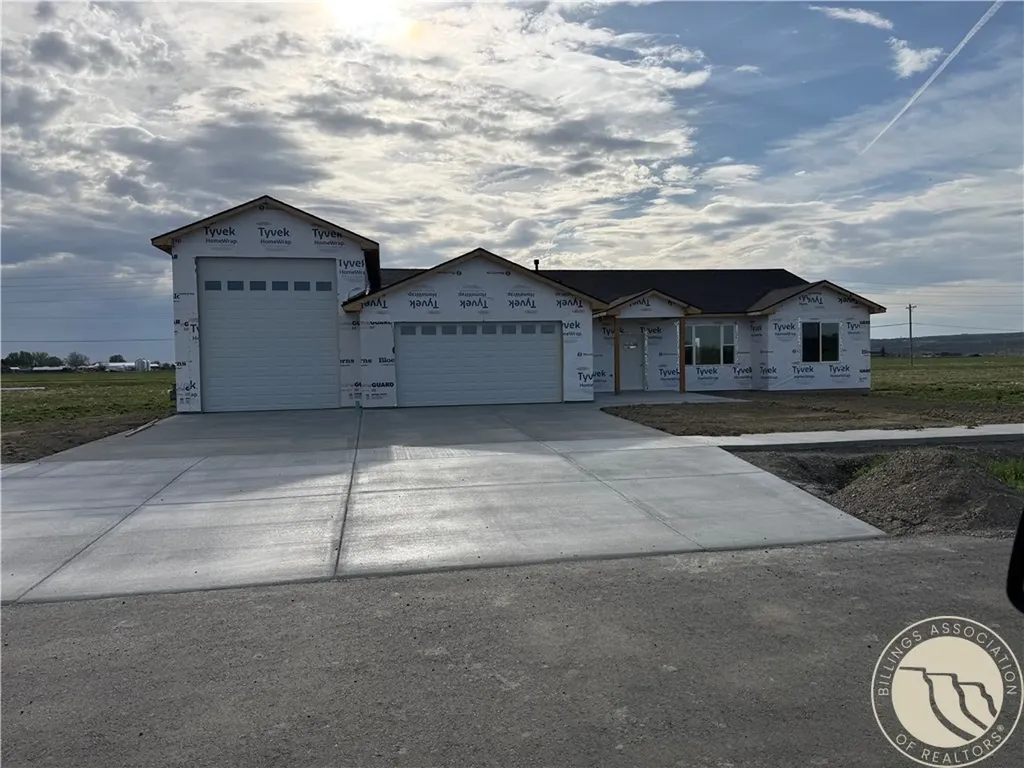 2609 Whisper Wind Way Billings MT 59106