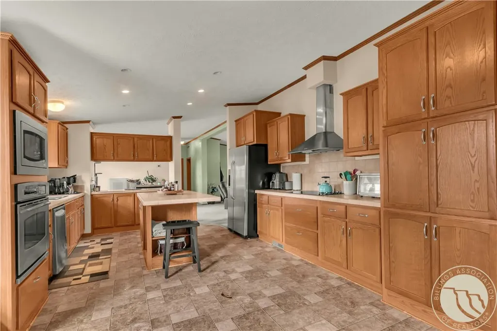 104 Heimat Road Hardin MT 59034