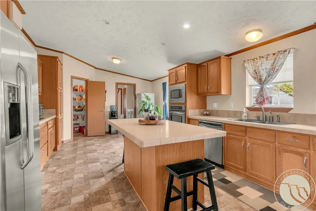 104 Heimat Road Hardin MT 59034