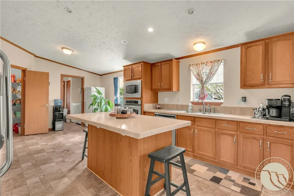 104 Heimat Road Hardin MT 59034