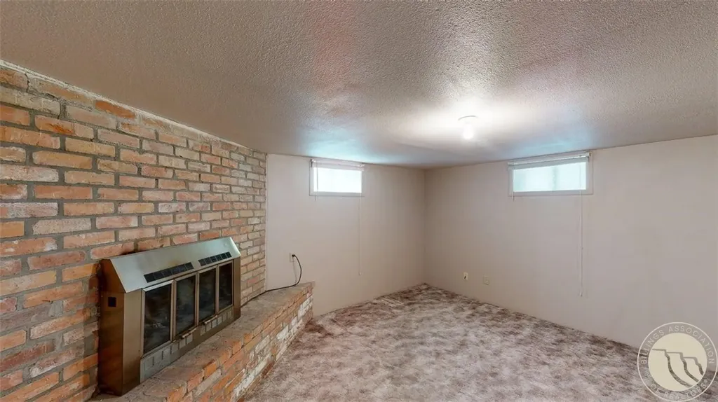 215 1st Street SE Park City MT 59063