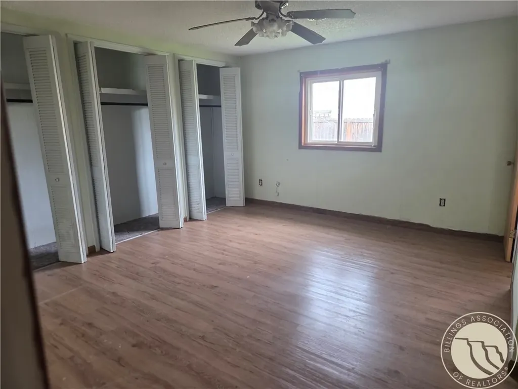 54 N Mills Road Hardin MT 59034