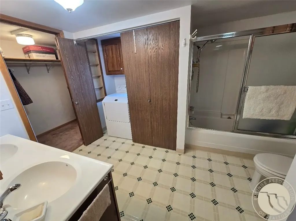 507 S Monroe Street Baker MT 59313