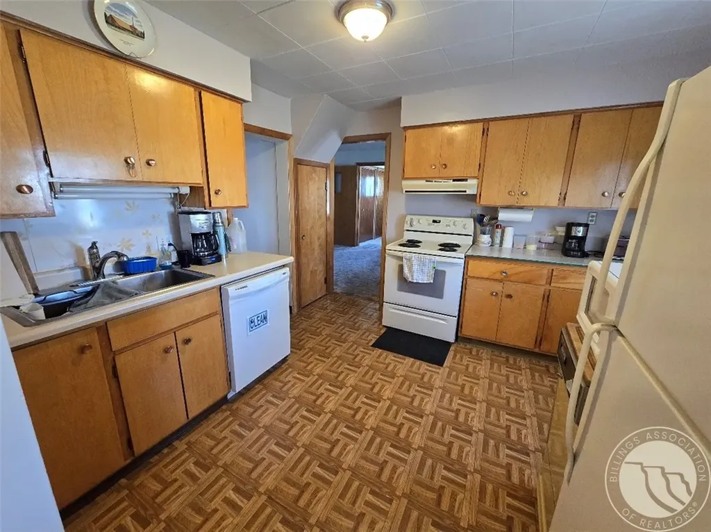 507 S Monroe Street Baker MT 59313