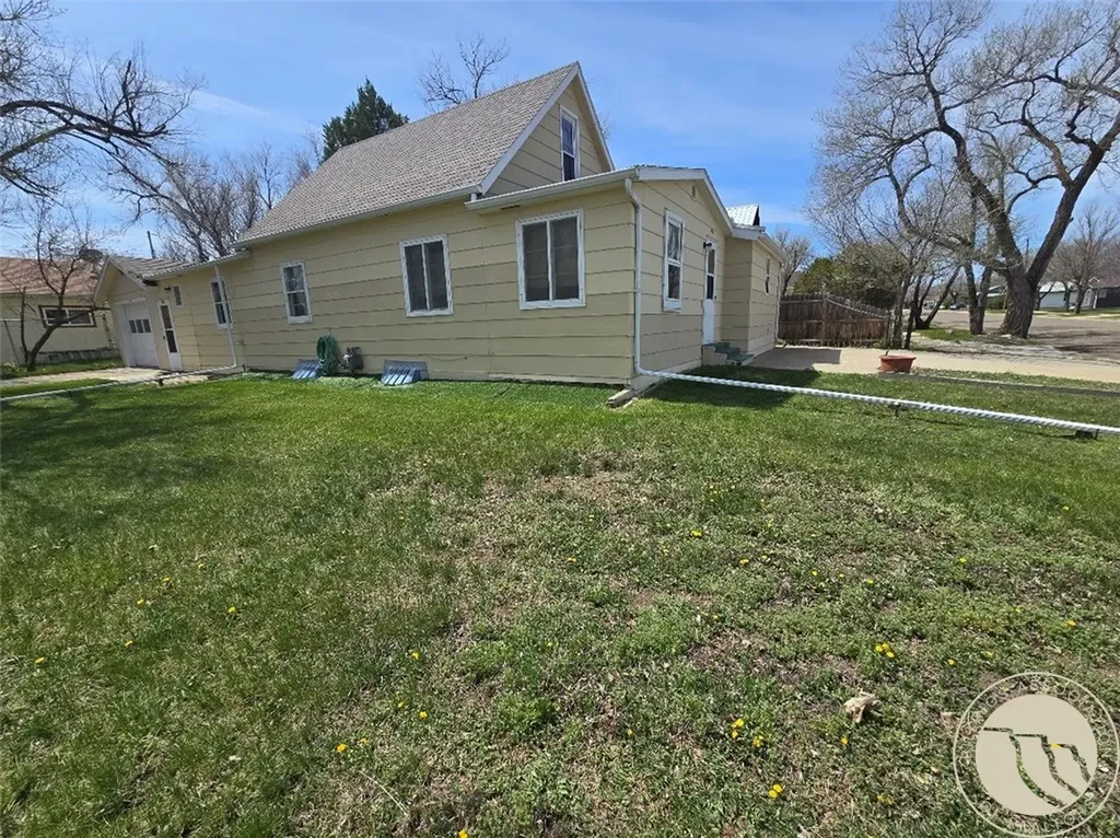 507 S Monroe Street Baker MT 59313