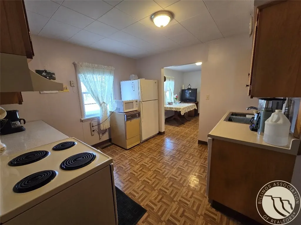 507 S Monroe Street Baker MT 59313