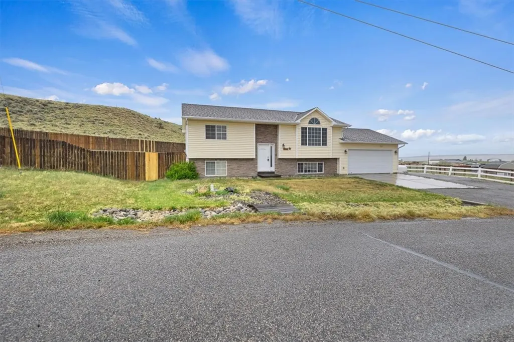 7645 Century Hills Road N Billings MT 59106