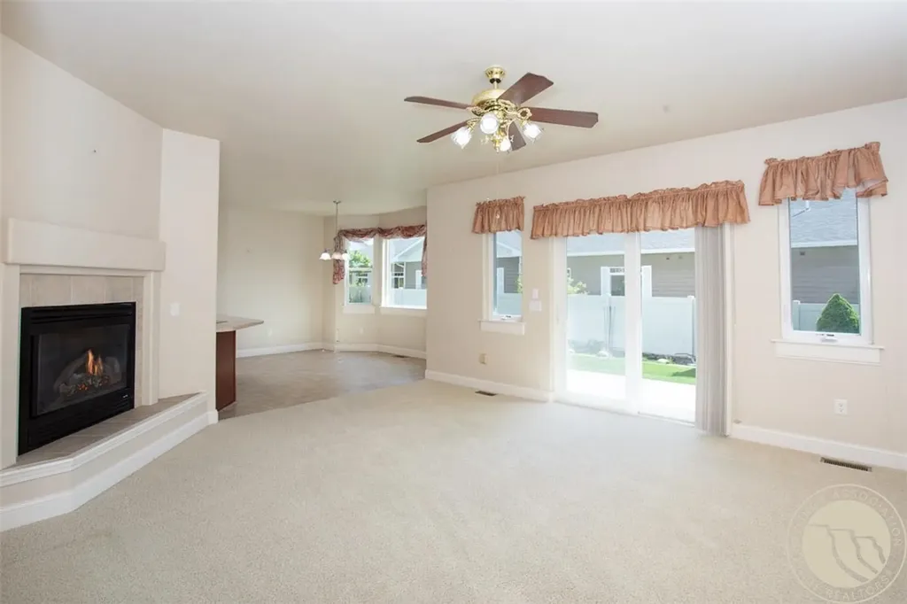 1737 Crystal Drive Billings MT 59106