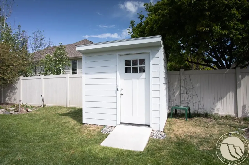 1737 Crystal Drive Billings MT 59106