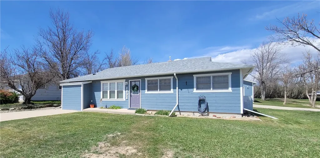 1202 View Street NW Harlowton MT 59036