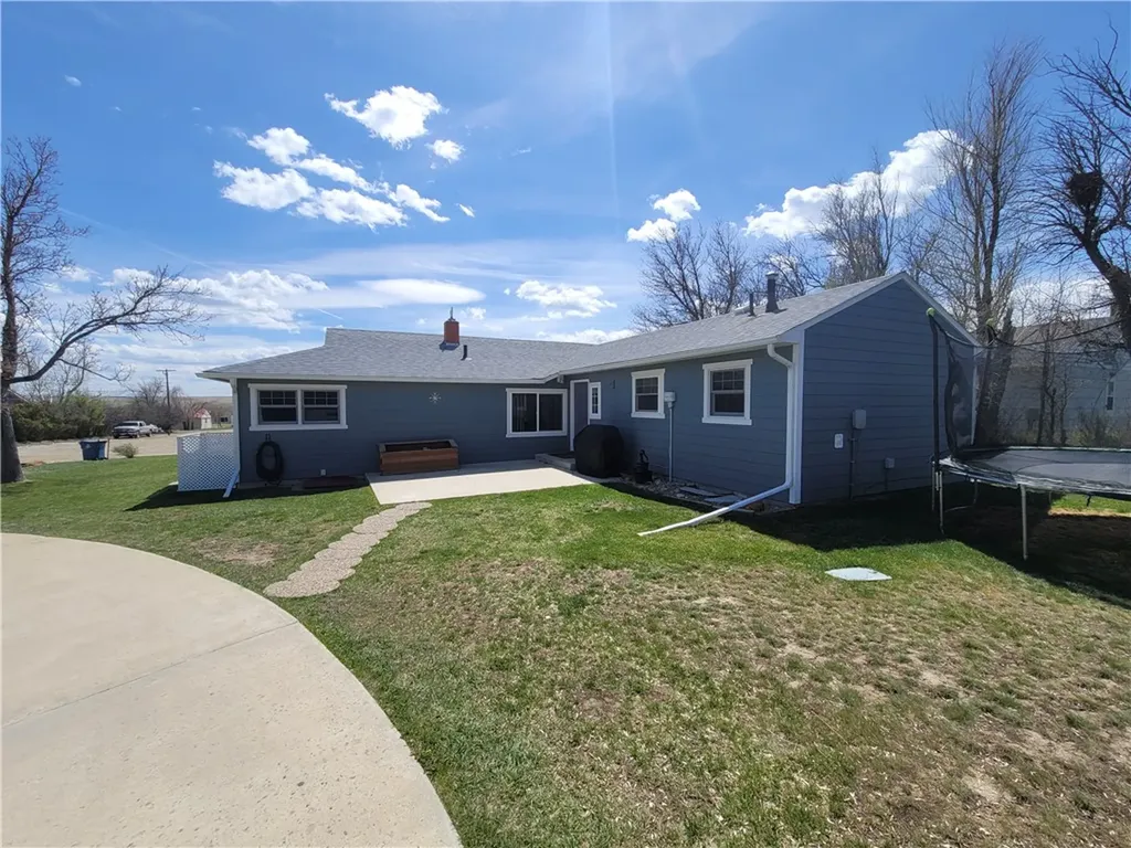 1202 View Street NW Harlowton MT 59036