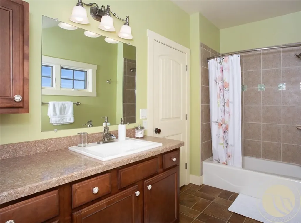 5445 Crest View Drive Billings MT 59101