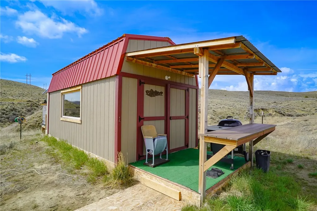 Lot 5 Highway 310 Belfry MT 59008