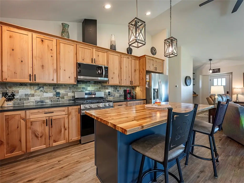 2425 Diamond C Trail Red Lodge MT 59068