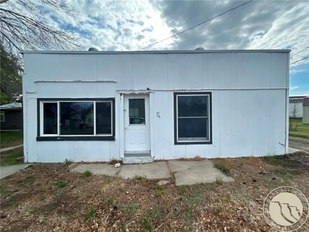 111 Harley Avenue Fromberg MT 59029