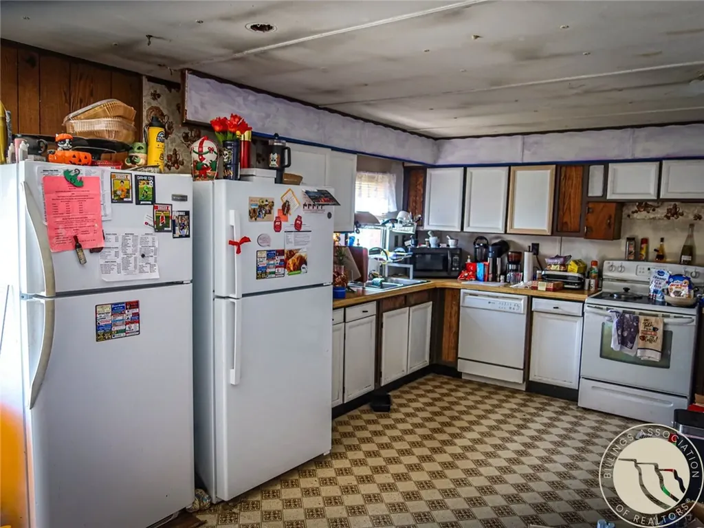 1526 3rd Street West Roundup MT 59072