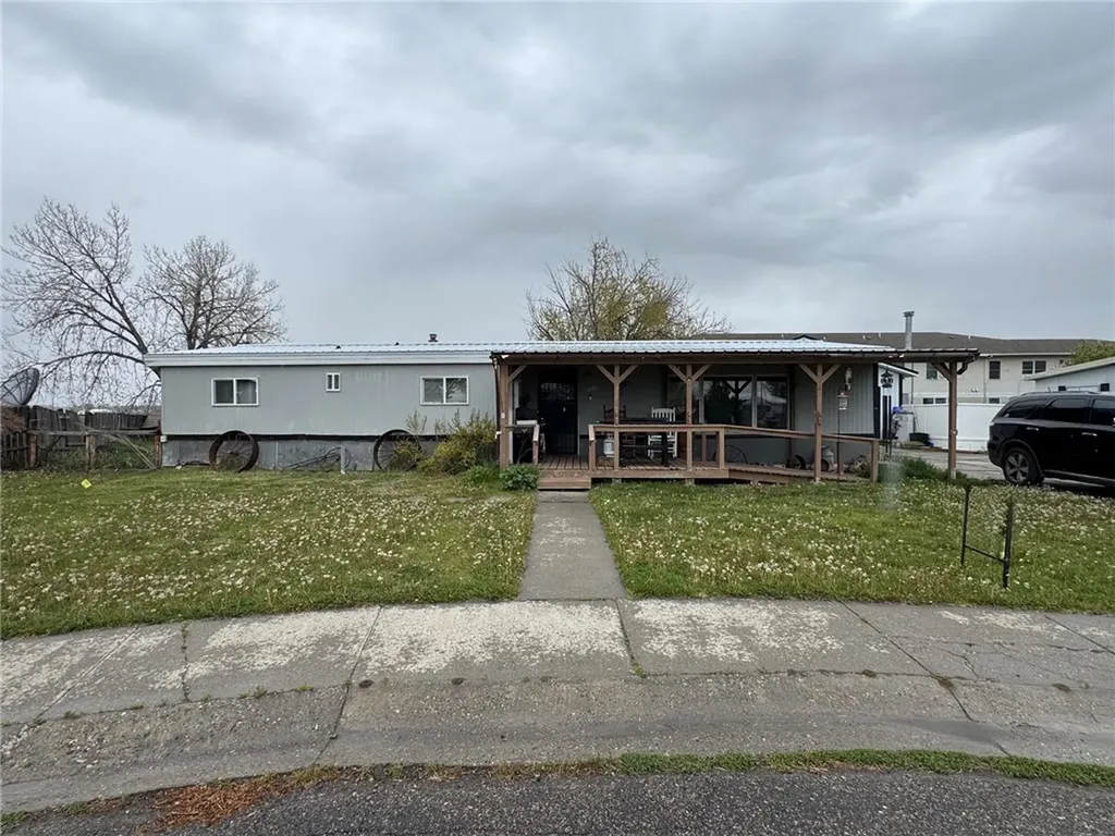 1125 Bonanza Court Hardin MT 59034