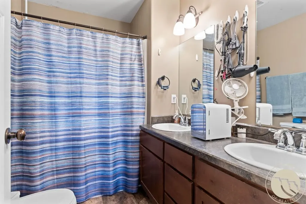 5807 Mountain Front Avenue Billings MT 59106
