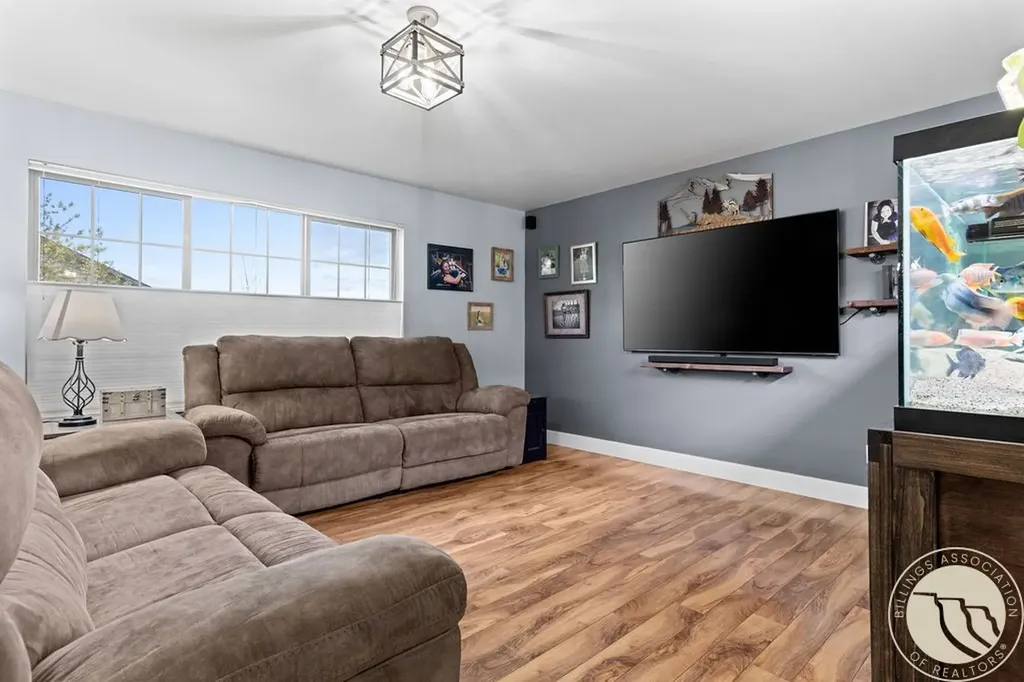 5807 Mountain Front Avenue Billings MT 59106