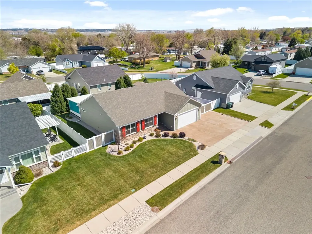1217 Crystal Lake Lane Billings MT 59105