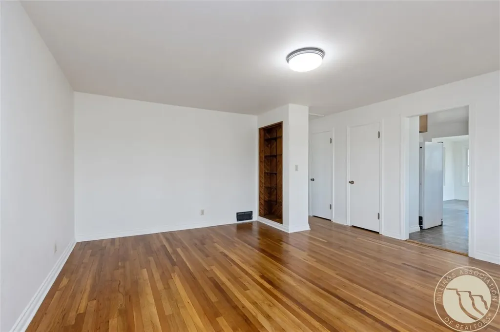 2422 S 27th Road Ballantine MT 59006