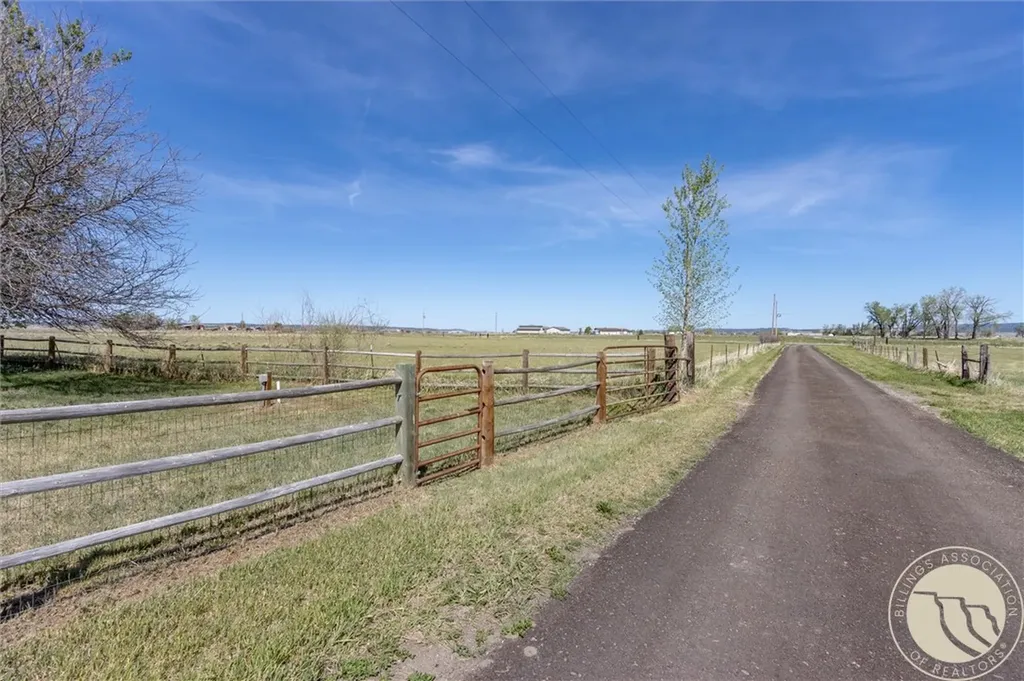 2422 S 27th Road Ballantine MT 59006
