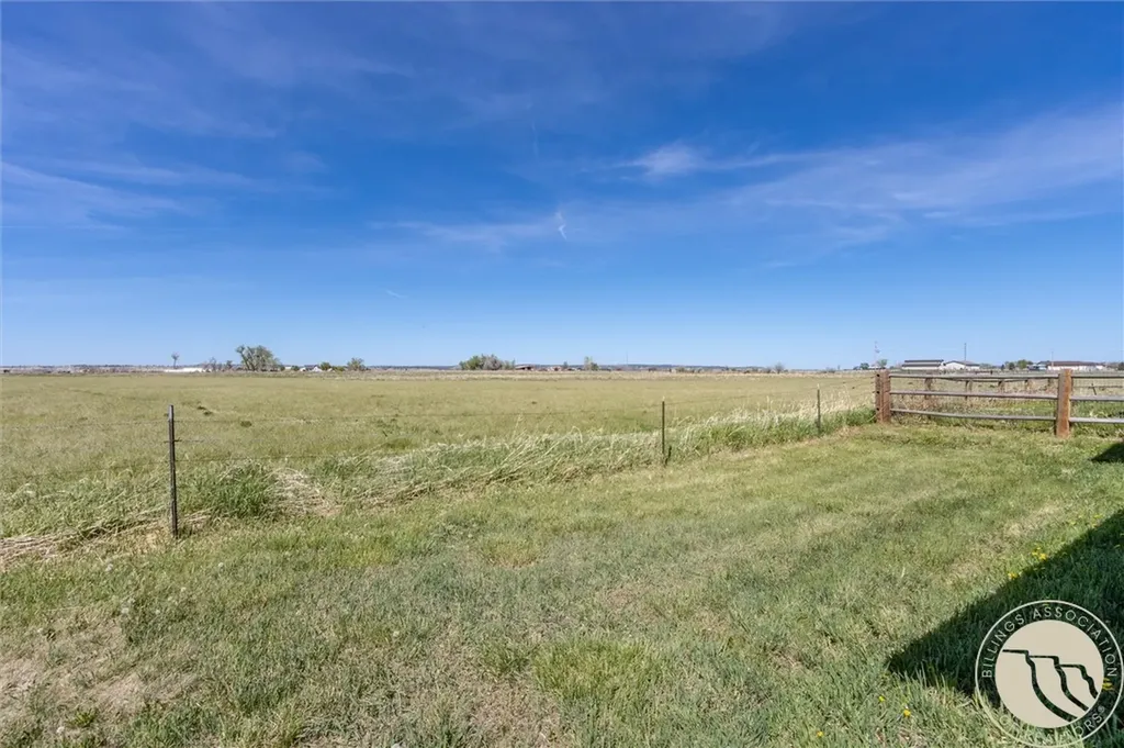 2422 S 27th Road Ballantine MT 59006
