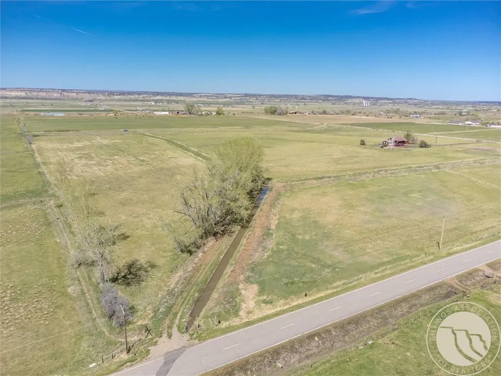 2422 S 27th Road Ballantine MT 59006