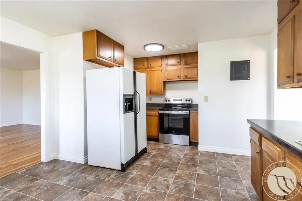 2422 S 27th Road Ballantine MT 59006