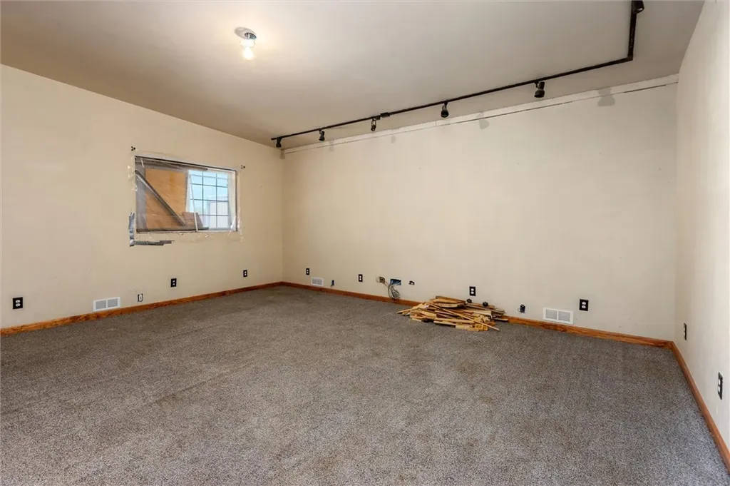 7230 N Eggebrecht Lane Billings MT 59106