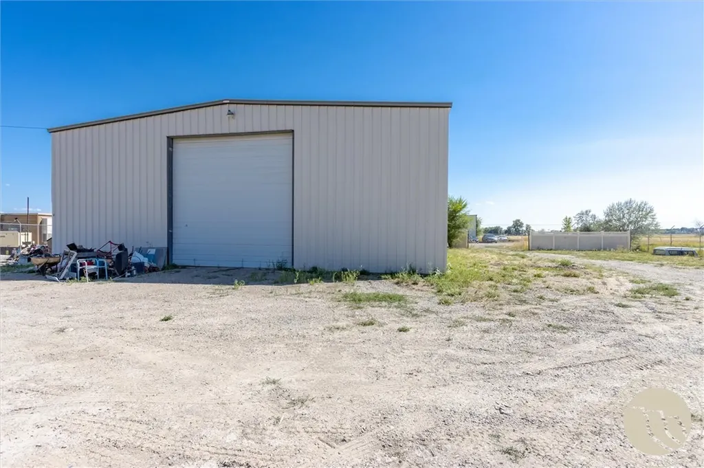 7230 N Eggebrecht Lane Billings MT 59106