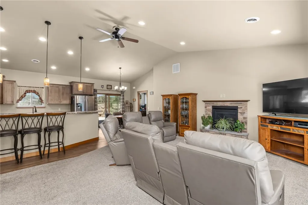 807 W 12th Street Laurel MT 59044