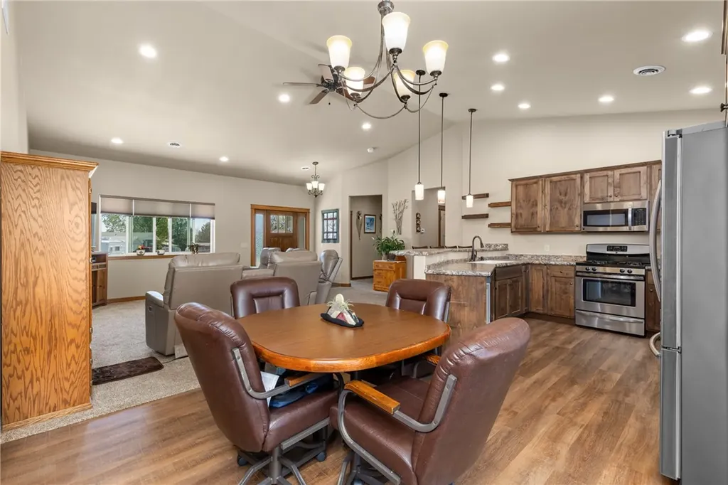 807 W 12th Street Laurel MT 59044