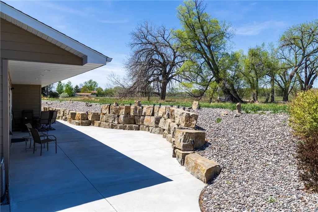 807 W 12th Street Laurel MT 59044