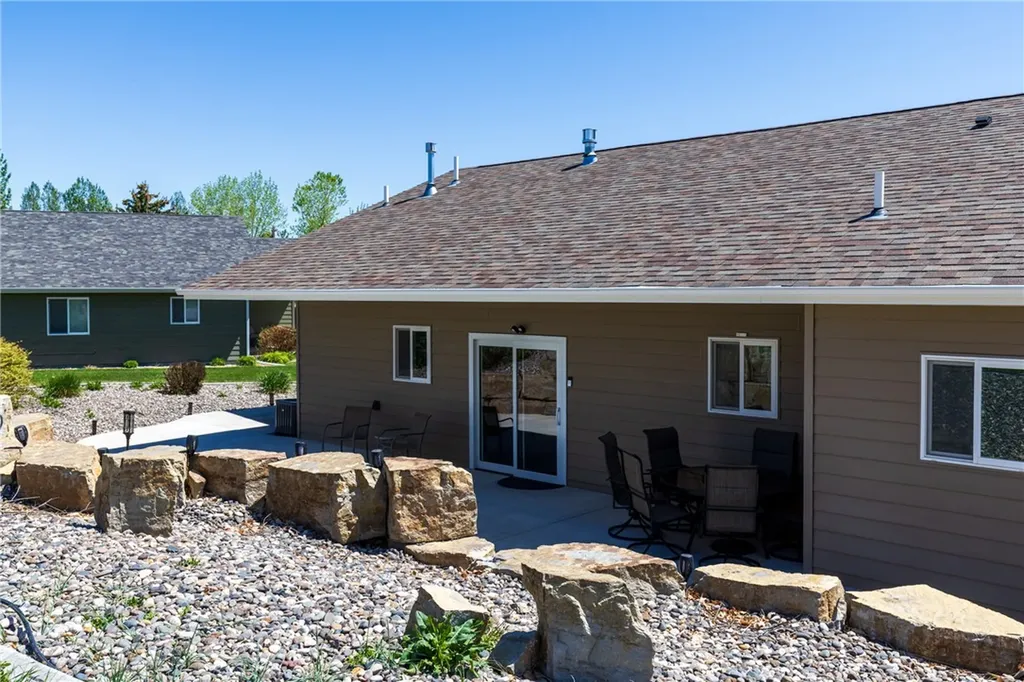 807 W 12th Street Laurel MT 59044