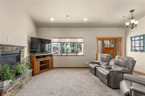 807 W 12th Street Laurel MT 59044