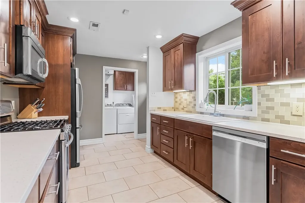2403 Elm Street Billings MT 59101