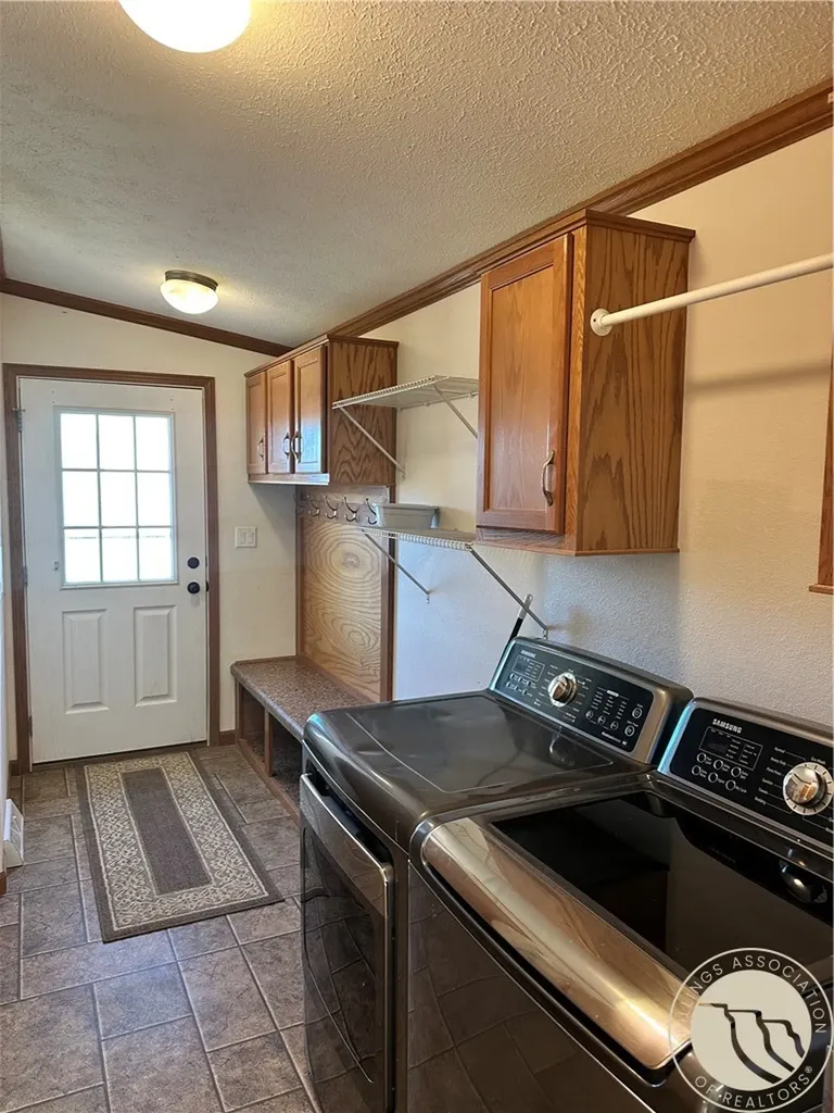 7 Lakeview Drive Roberts MT 59070
