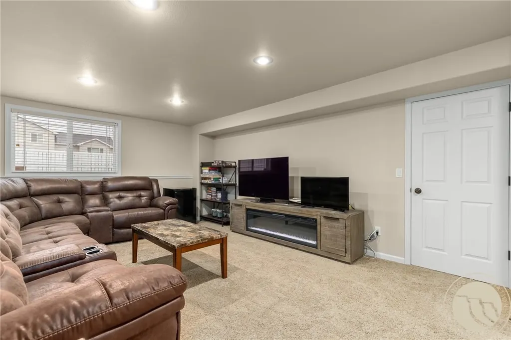 5407 Field Stone Avenue Billings MT 59106