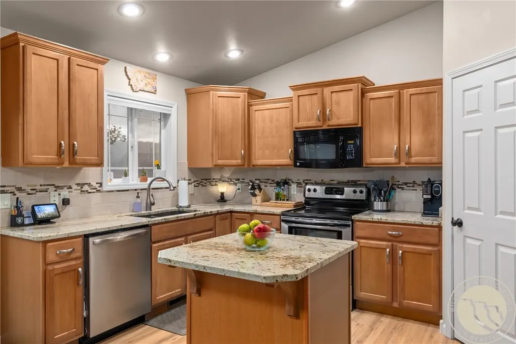 5407 Field Stone Avenue Billings MT 59106