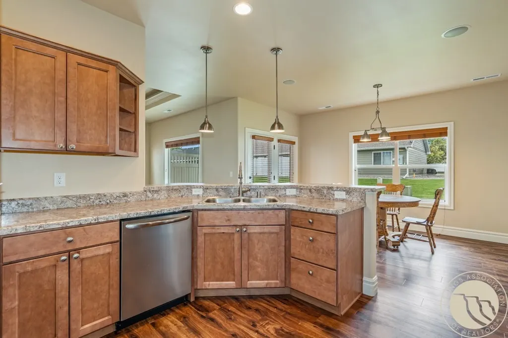1008 Els Drive Laurel MT 59044