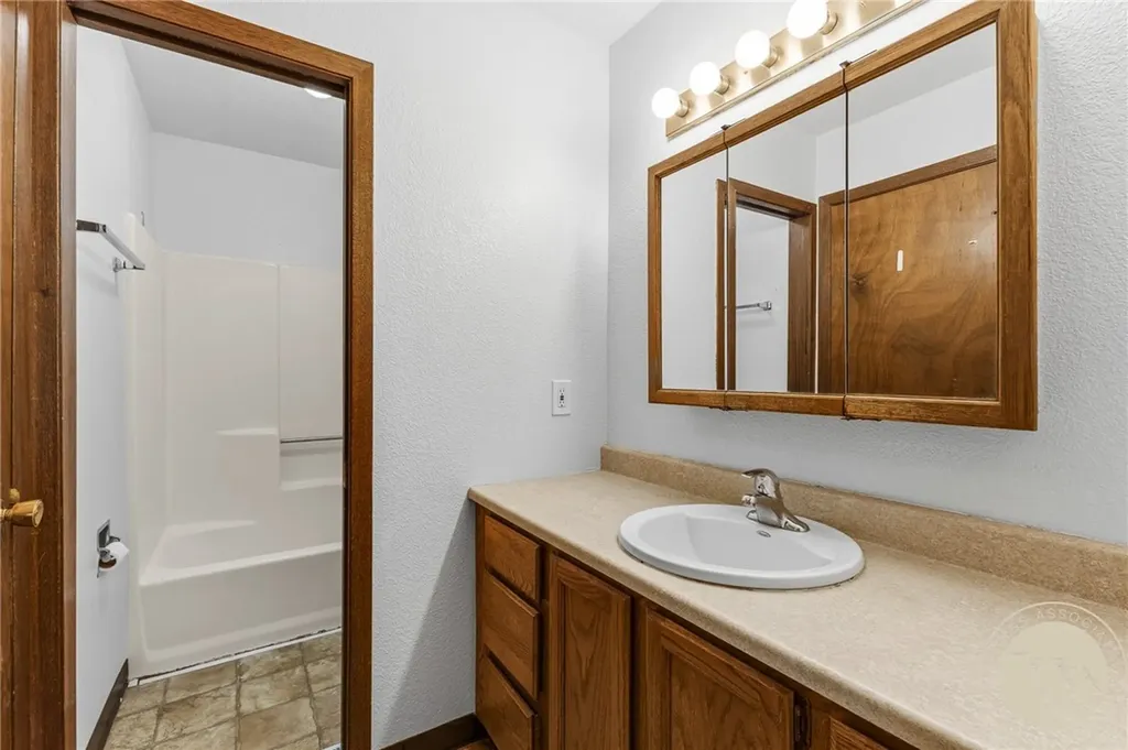 1042 Crist Drive Billings MT 59105