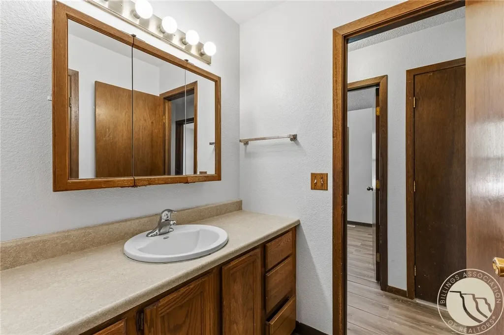 1042 Crist Drive Billings MT 59105