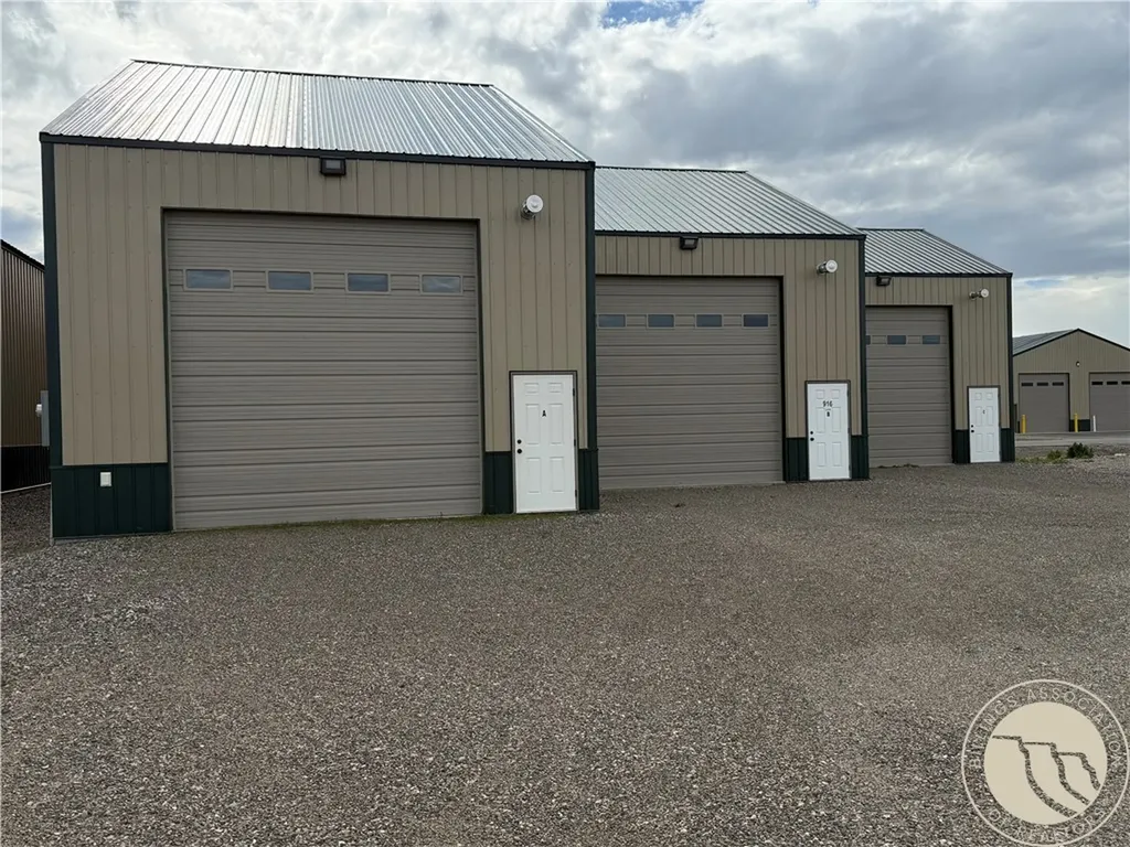 916 W Man Cave St Units A-c Billings MT 59106