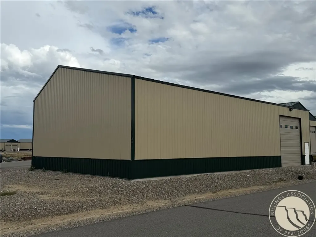 916 W Man Cave St Units A-c Billings MT 59106