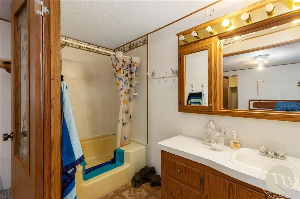 118 1st Avenue SW Park City MT 59063