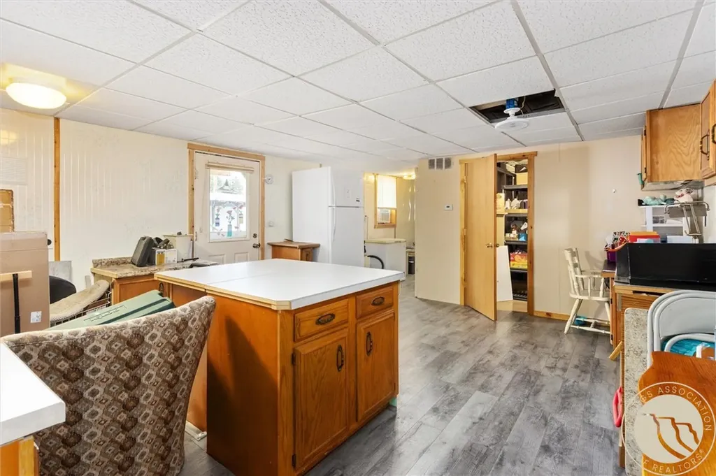 118 1st Avenue SW Park City MT 59063
