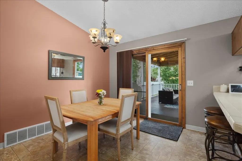 582 Mecca Drive Billings MT 59105